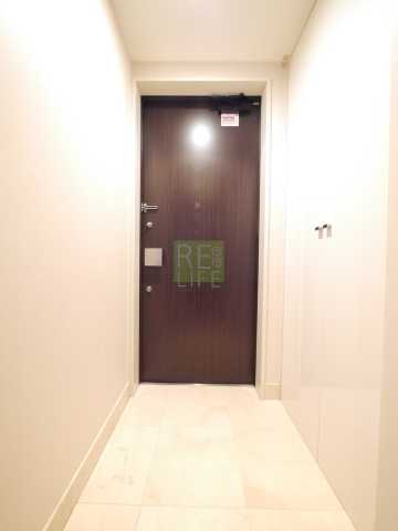 玄関　クレアーレ麹町