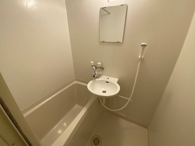 洗面設備　※別のお部屋の写真です