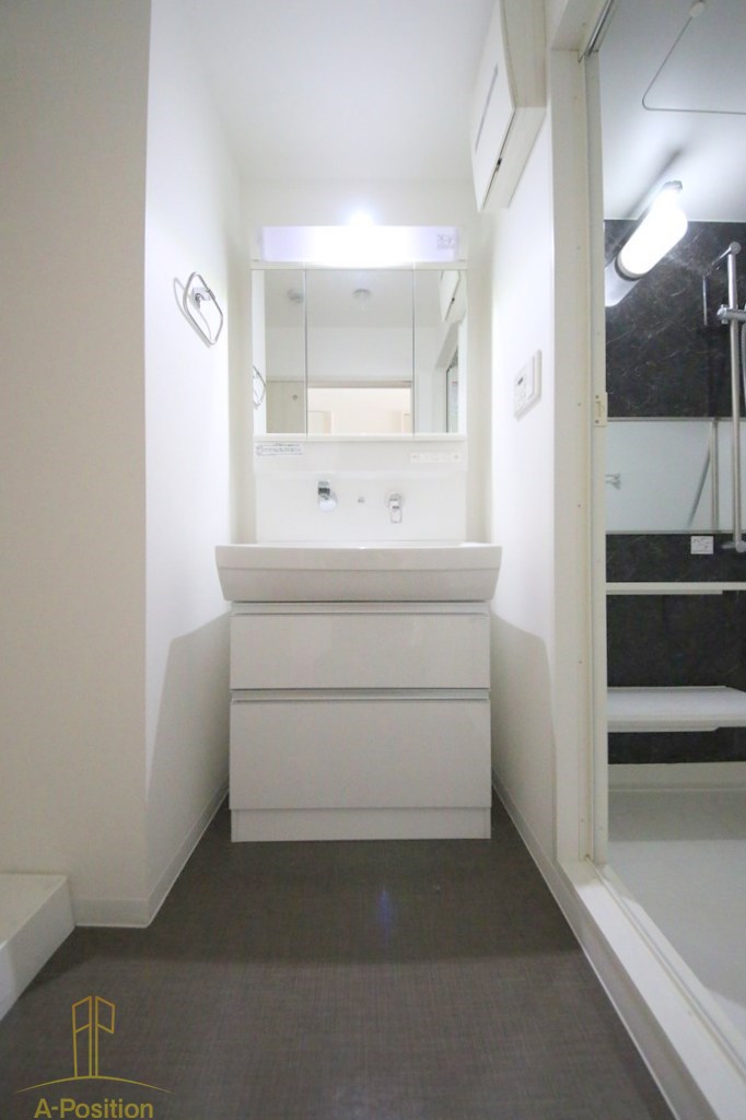 洗面設備　エルディオーネ上町台