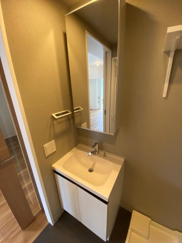 洗面設備　※参考写真