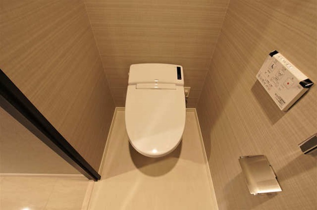 トイレ　※同仕様写真