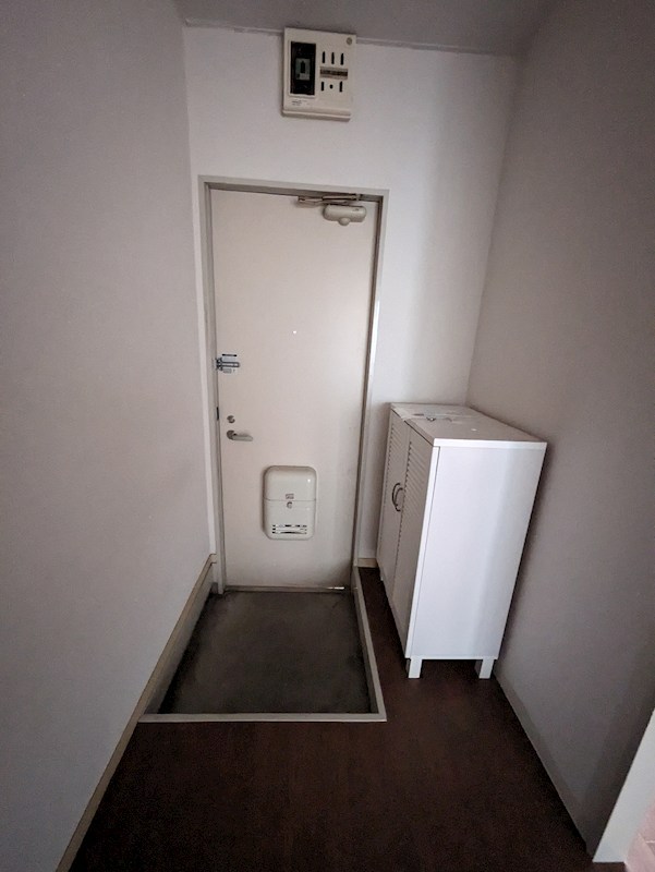 玄関　別部屋参照