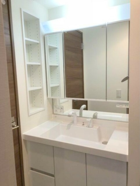 洗面設備　同仕様タイプ