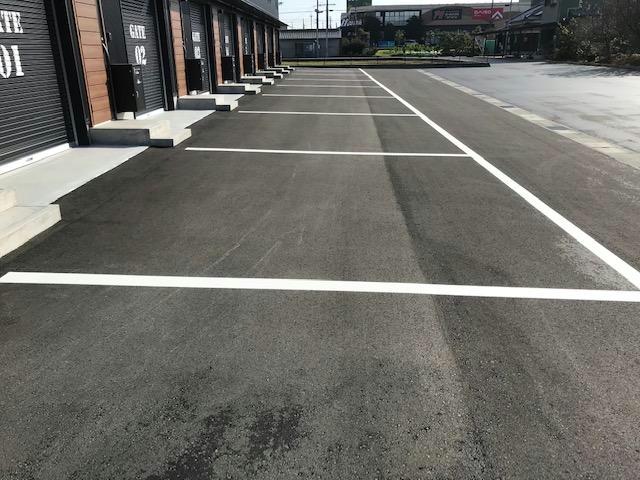 駐車場　駐車場