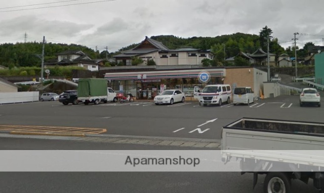 コンビニ　セブンイレブン（コンビニ）まで910m