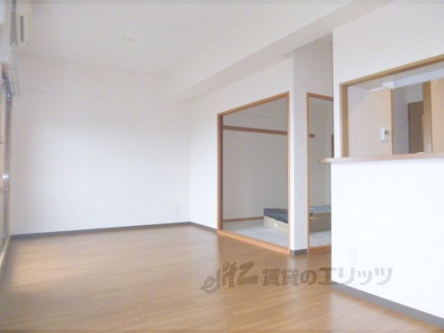 居室・リビング　リビング