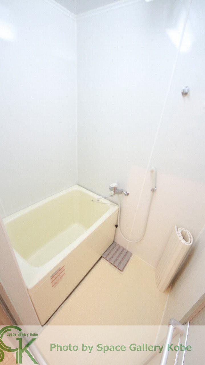 バス・シャワールーム　※同マンション別部屋のお写真です。