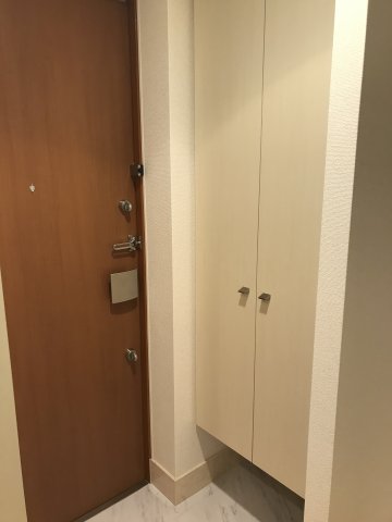 玄関　※参考写真