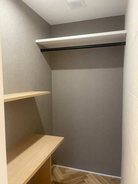 収納　ミニカウンターデスク付き