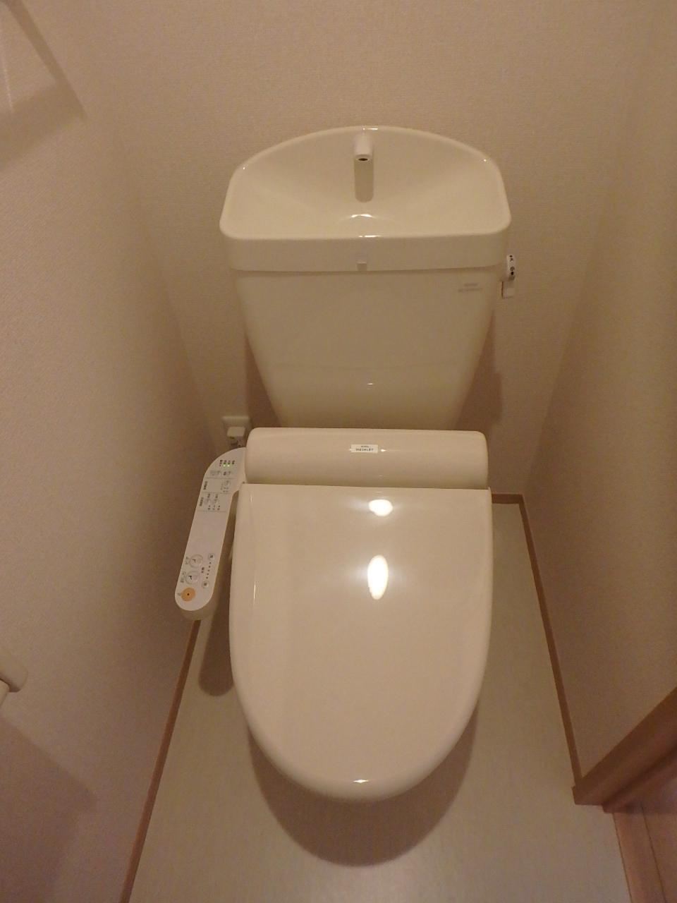 トイレ　シャワ-機能付きトイレ