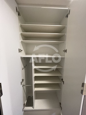収納　プレサンス大阪同心メゾヴィータ　シューズボックス