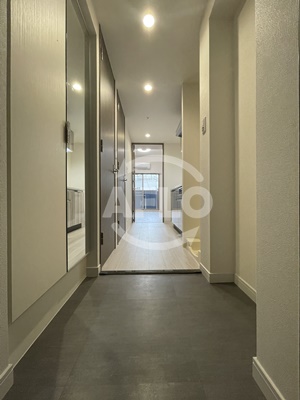 玄関　プレサンス大阪同心メゾヴィータ　玄関