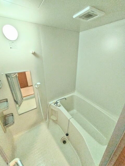 バス・シャワールーム　バスルーム※同タイプ参考写真