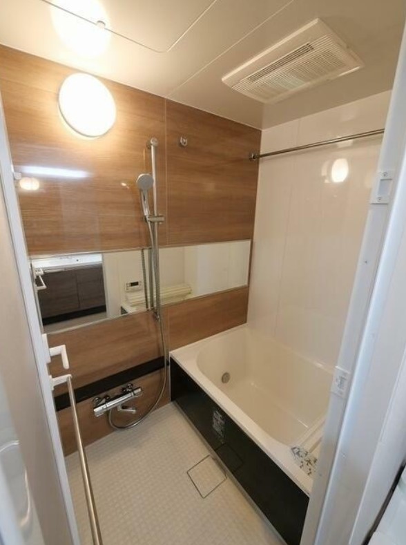 バス・シャワールーム　バス※別部屋参考写真