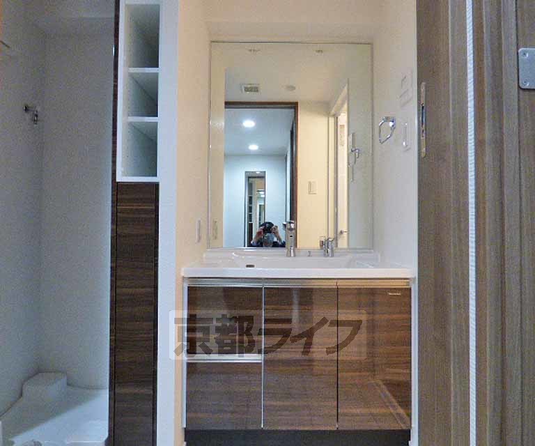 洗面設備　洗面台です。