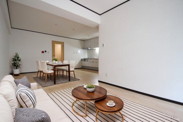 居室・リビング　ＣＧで家具等を配置したもので家具等は含まれません。