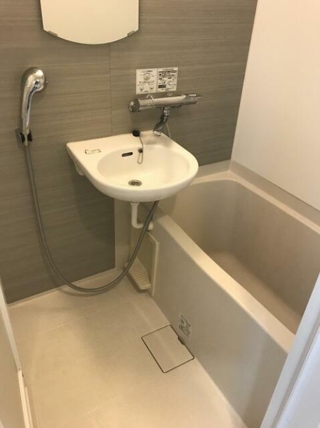 バス・シャワールーム　お風呂です