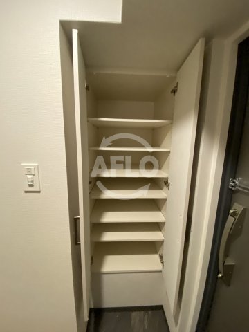 収納　エル・セレーノ大阪天神橋　下駄箱