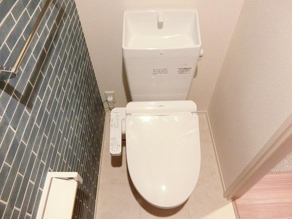 トイレ　ウォシュレット付きです！