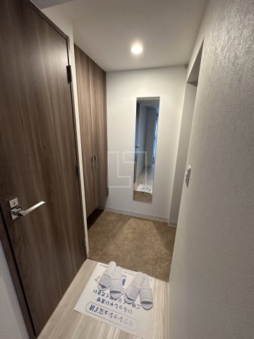 玄関　La Douceur谷町（ラ・ドゥセール谷町）　玄関