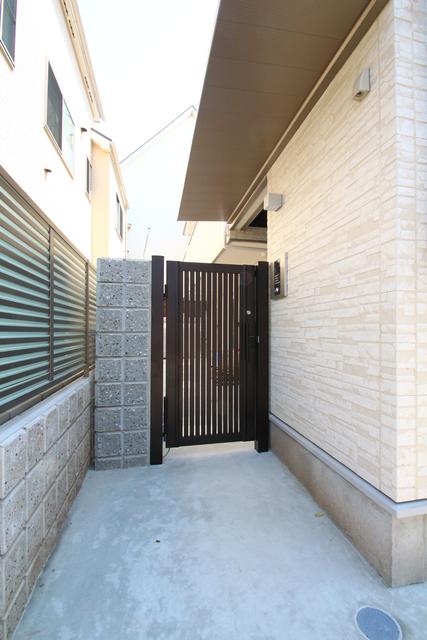 エントランス　エントランス