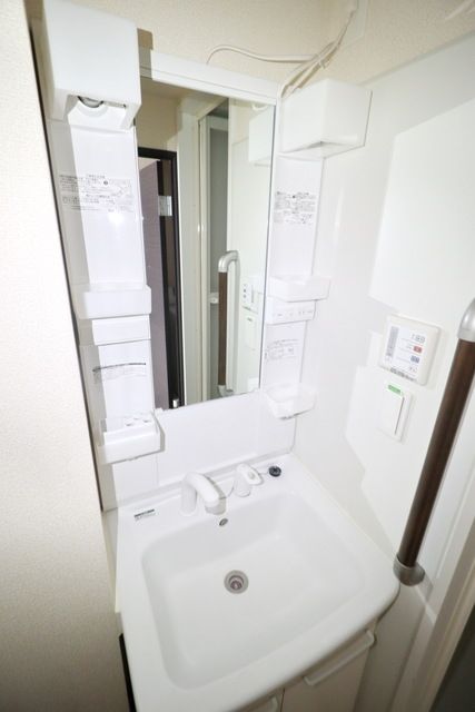 洗面設備　同シリーズ