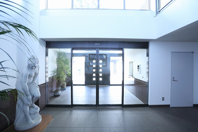 エントランス　エントランス