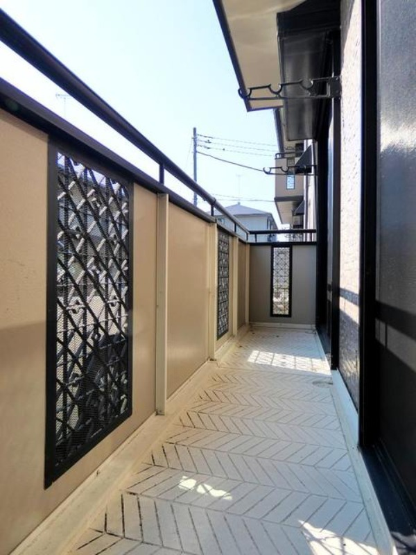 バルコニー　図面と現状に相違がある場合には現状を優先