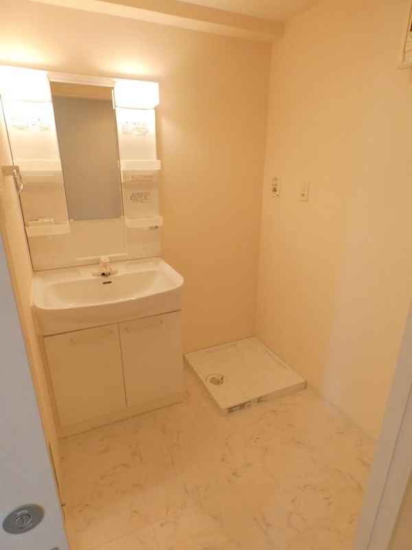 洗面設備　※以下他号室参考写真となります。