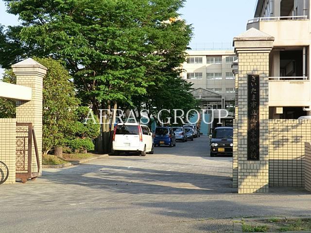 中学校　さいたま市立尾間木中学校（中学校）まで187m