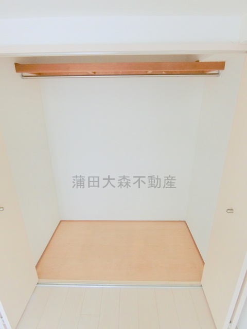 収納　洋室5.7帖　収納　クローゼット