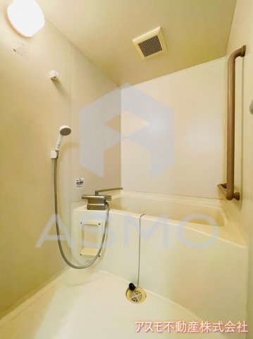 バス・シャワールーム　※同物件　別間取り　参考写真