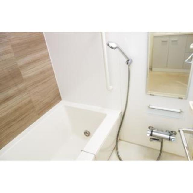 バス・シャワールーム　※写真は同タイプ住戸です。