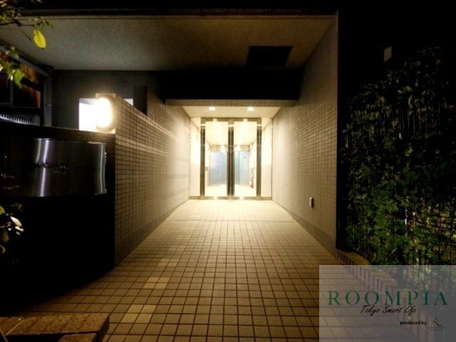 エントランス　エントランス