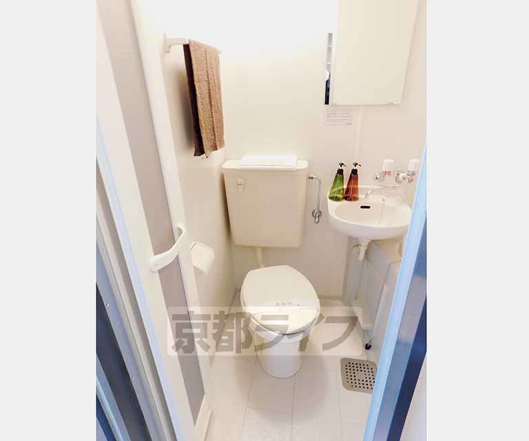 トイレ　清潔感のあるトイレです