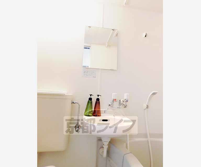 洗面設備　シンプルで使い勝手の良い洗面台です！