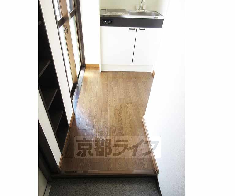 その他部屋・スペース　玄関からキッチンにかけてのスペースです