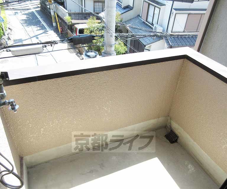 バルコニー　広いバルコニーです