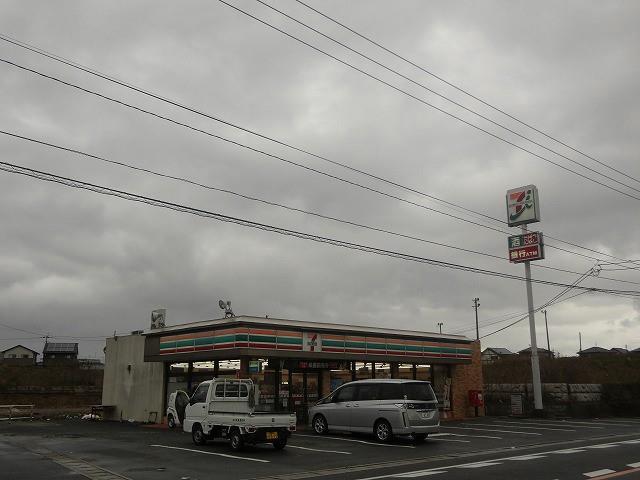 コンビニ　セブン‐イレブン／福岡鞍手店（コンビニ）まで580m
