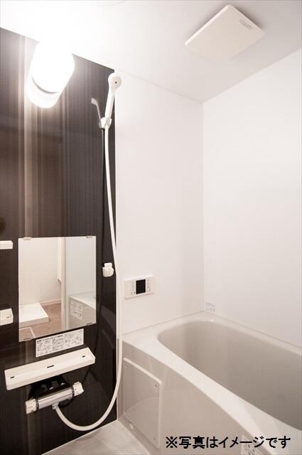 バス・シャワールーム　浴室乾燥機　追い焚き