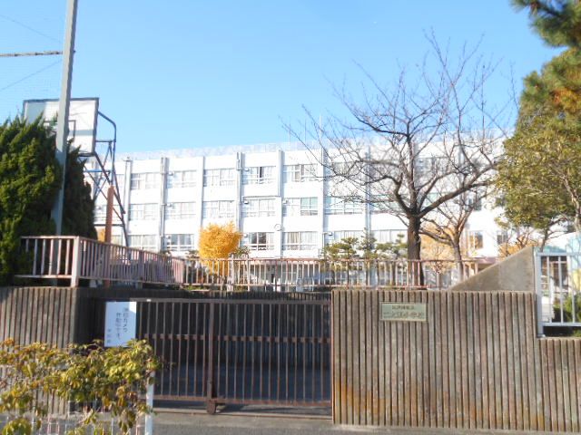 小学校　江戸川区立二之江小学校（小学校）まで575m