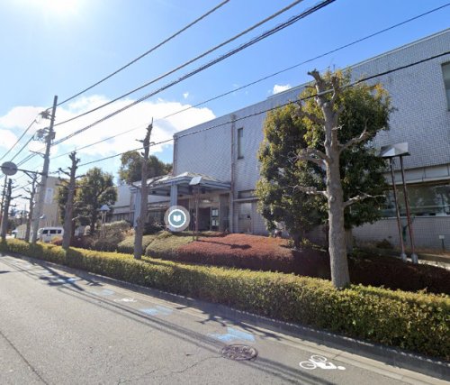 図書館　藤沢市総合市民図書館（図書館）まで808m