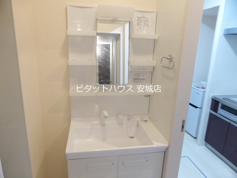 洗面設備　同物件別部屋