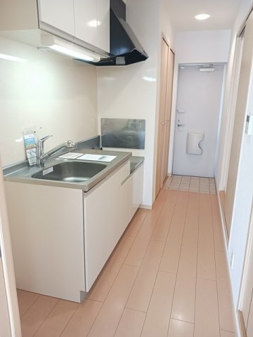 キッチン　コンパクトなキッチンで掃除もラクラク