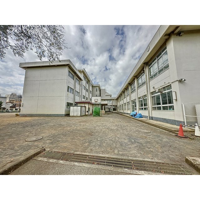 中学校　相模原市立　谷口中学校（中学校）まで709m