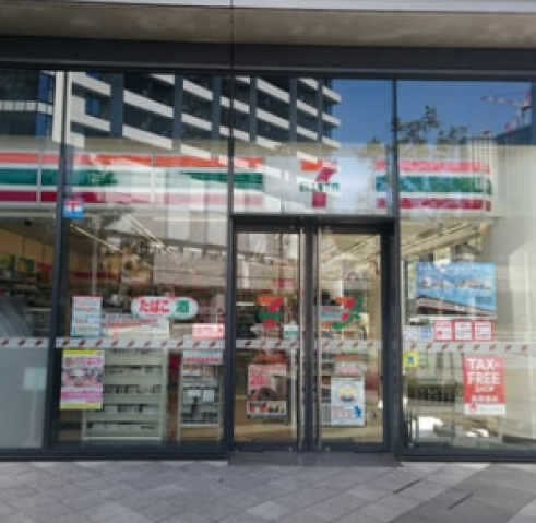 コンビニ　セブンイレブン晴海3丁目店（コンビニ）まで386m