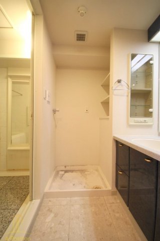 洗面設備　リーガル西梅田