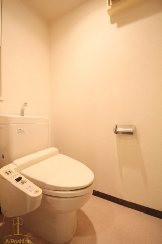 トイレ　リーガル西梅田