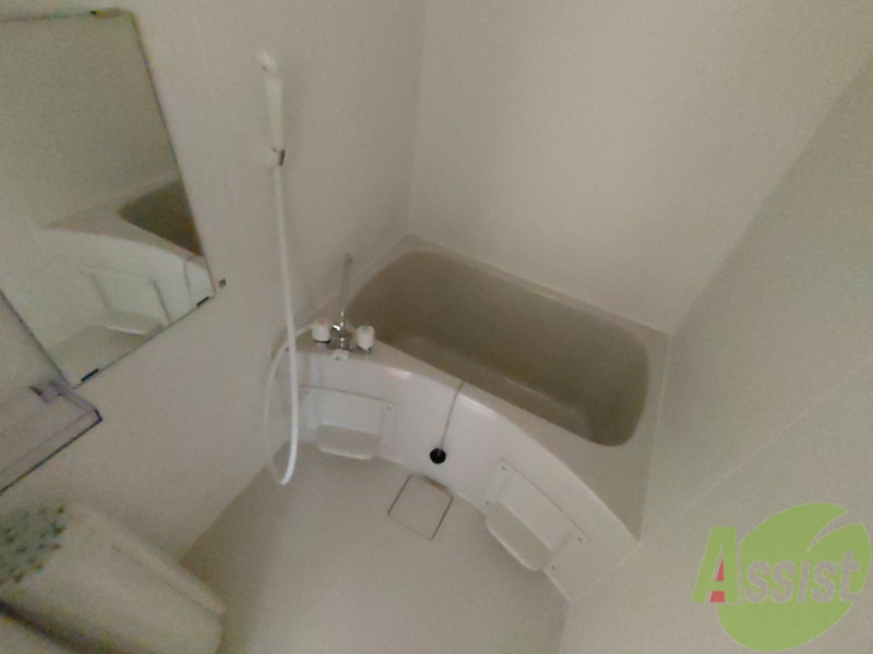 バス・シャワールーム　浴室は綺麗でゆったりとお過ごしいただけます。