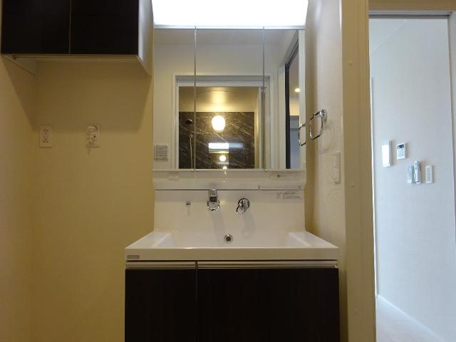 洗面設備　洗髪洗面化粧台（イメージ）